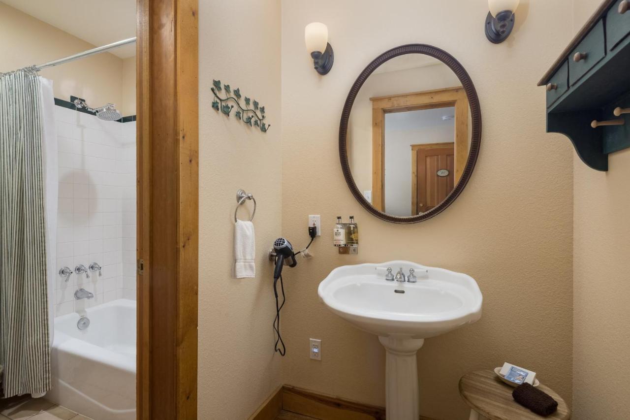 Sunflower Hill Inn Моуаб Екстериор снимка